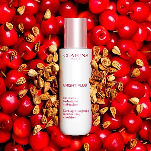 CLARINS Bright Plus - Emulsion Hydratante Anti-Taches CLARINS Bright Plus - Emulsion Hydratante Anti-Taches